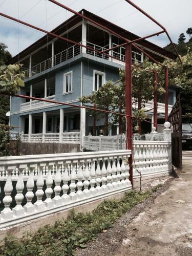Hostal Gonio Guest House