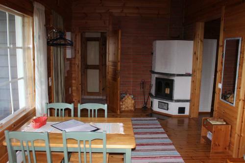 Lomamokkila Cottages