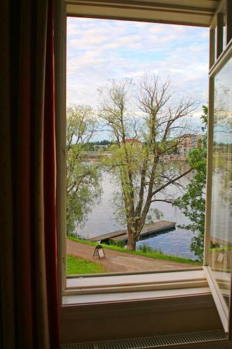 Bed & Breakfast Panimoravintola Huvila