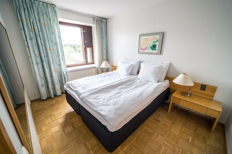 Summer Hotel Tott