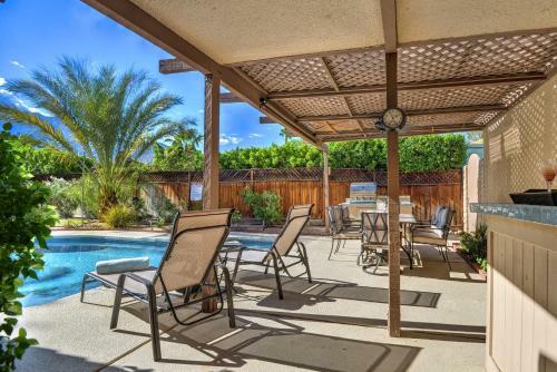 Padua Paradise By Oranj Palm