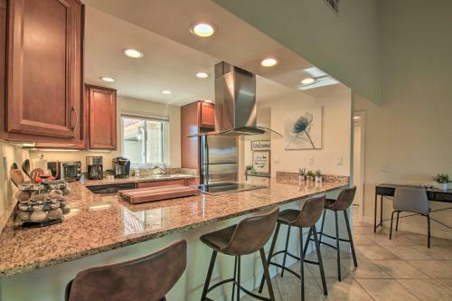 Apartamento Updated Palm Desert Escape With Resort Access!
