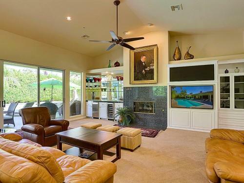 Andreas Hills Mediterranean Getaway