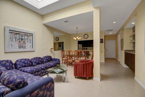 Haven At Palm Regency By Oranj Palm