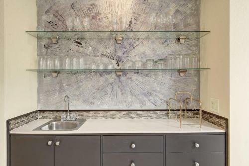 Haven At Palm Regency By Oranj Palm