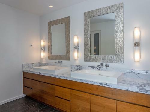 Palm Springs Confidential At Chino Canyon
