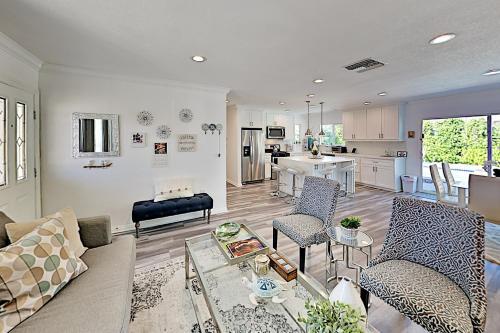 4br 2ba Demuth Park Home - Backyard Paradise With Pool Home