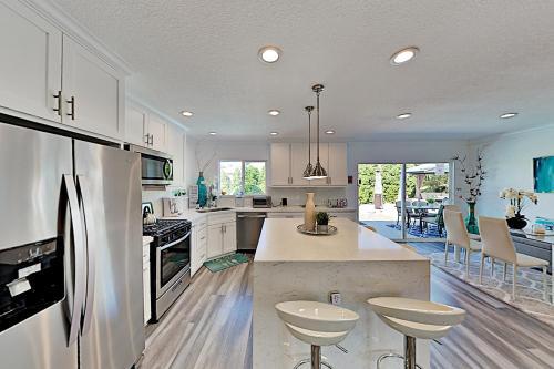 4br 2ba Demuth Park Home - Backyard Paradise With Pool Home