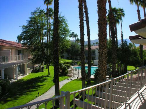 Mesquite Golf Condos By Oranj Palm