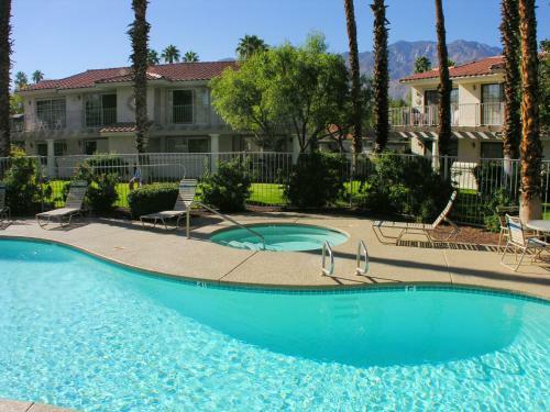 Mesquite Golf Condos By Oranj Palm