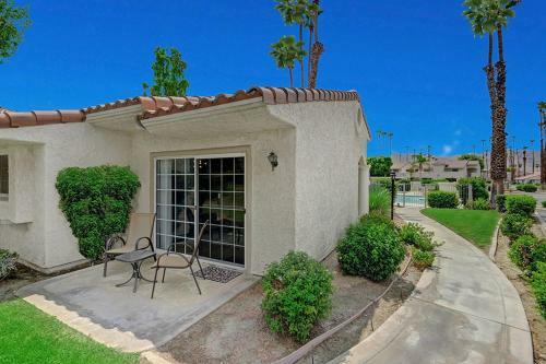 Mesquite Golf Condos By Oranj Palm