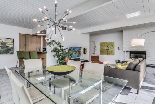 Palm Springs Mid-century Retreat