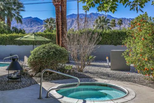 Palm Springs Mid-century Retreat