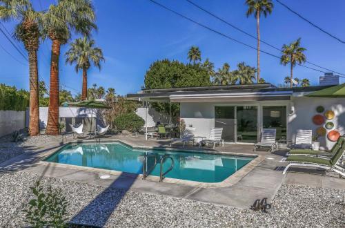 Palm Springs Mid-century Retreat