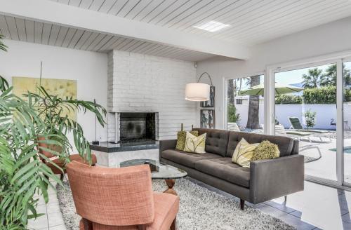 Palm Springs Mid-century Retreat