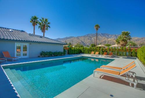 2 Pools So Cool