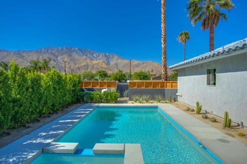 2 Pools So Cool