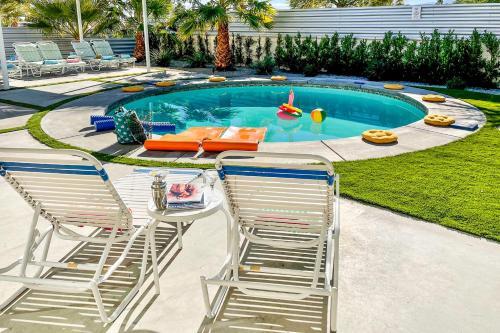 Modern Alexander Pool Home