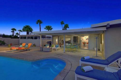Rubys Retreat By Oranj Palm