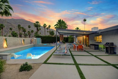 Shelby Sands By Oranj Palm