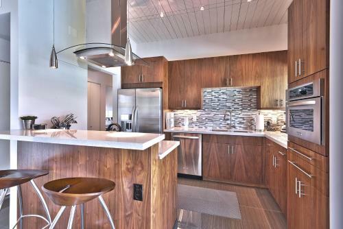The Aqua House By Oranj Palm