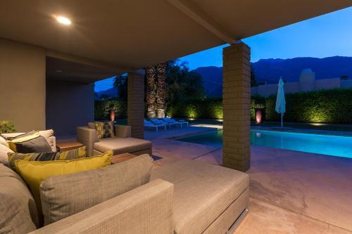 Villa Tranquilo Home