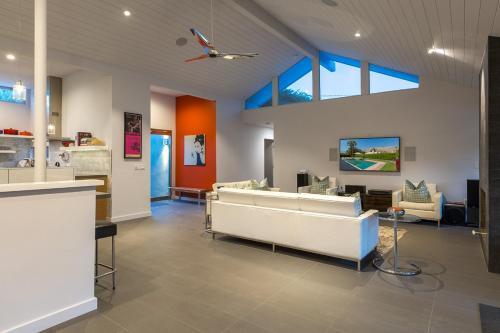 Villa Tranquilo Home
