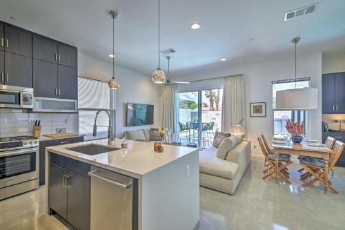 Luxurious Palm Springs Home 2 Mi To Downtown