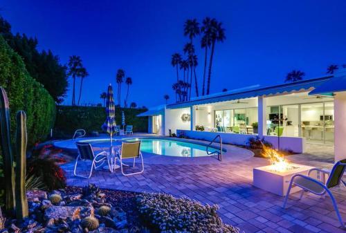Palm Springs Timeless Beauty