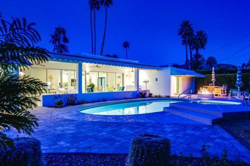 Palm Springs Timeless Beauty