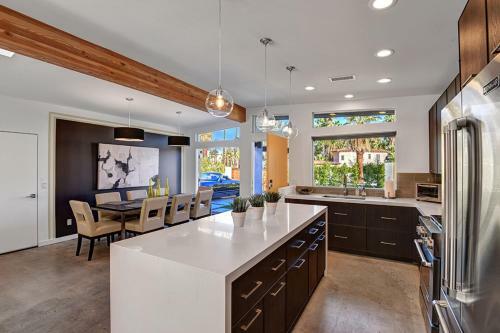 Warm Sands Pool Home With Bocce Ball & Putting Green By Oran