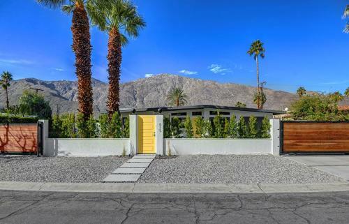 Warm Sands Pool Home With Bocce Ball & Putting Green By Oran