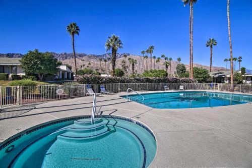 Modern Palm Springs Townhome - Steps To Pool!
