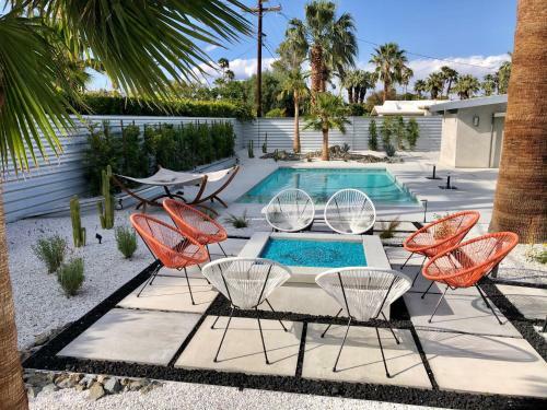 Ultra-luxury Mid-century Alexander, 3 Bed/ 3 Bath