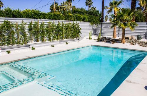 Ultra-luxury Mid-century Alexander, 3 Bed/ 3 Bath
