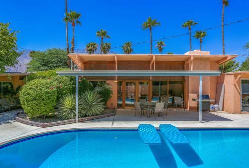 Early California Style
