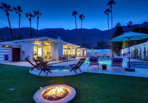Palm Springs Regal Contemporary