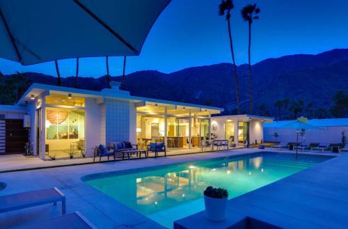 Palm Springs Regal Contemporary