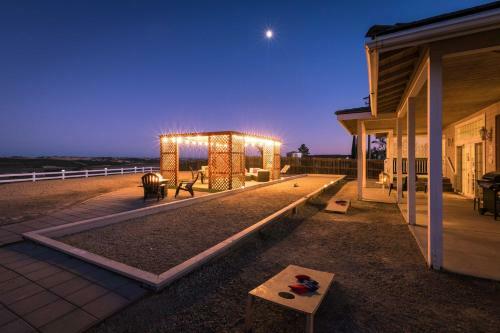 Paso Robles Cottage With Patio Overlooking Vineyards!
