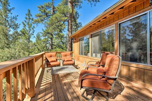 Pine Mountain Club Cottage With Wraparound Deck!