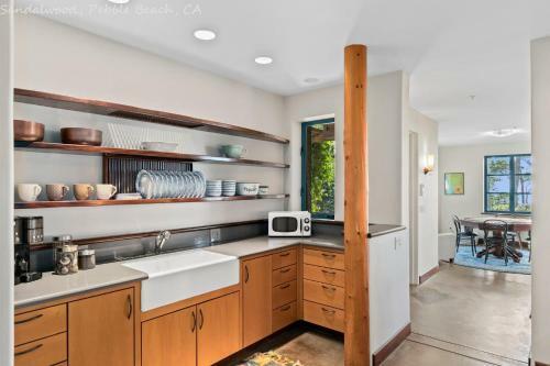 Pebble Beach Timeless Contemporary 4 Bed 5bath 30 Night Minimum