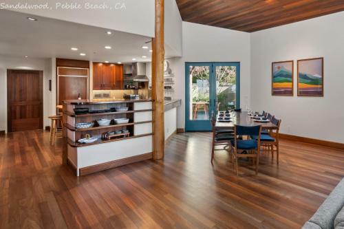 Pebble Beach Timeless Contemporary 4 Bed 5bath 30 Night Minimum