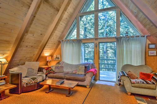 Charming A-frame Cabin About 4 Mi To Jenkinson Lake!