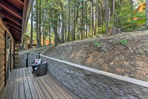 Cozy Pollock Pines Resort Cabin 11mi To Apple Hill