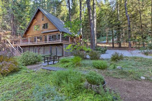 Amber Cabin With Hot Tub, Near Top Vineyards!