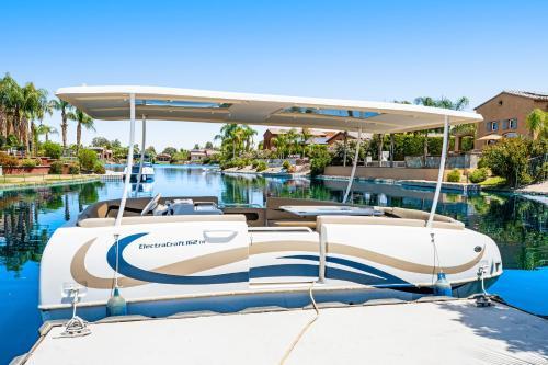 Luxury On The Lake Rancho Mirage