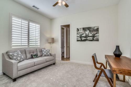 Mira Vista Lakefront Golf Villa