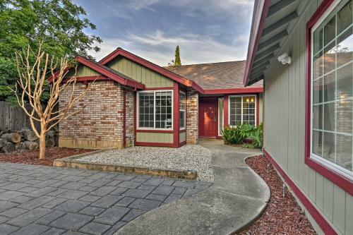 Modern Home With Pool And Office - Near Dt Sacramento!