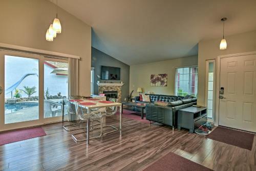 Modern Home With Pool And Office - Near Dt Sacramento!