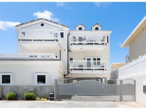 Sc-1529e San Clemente Ocean Luxury Bluff Top